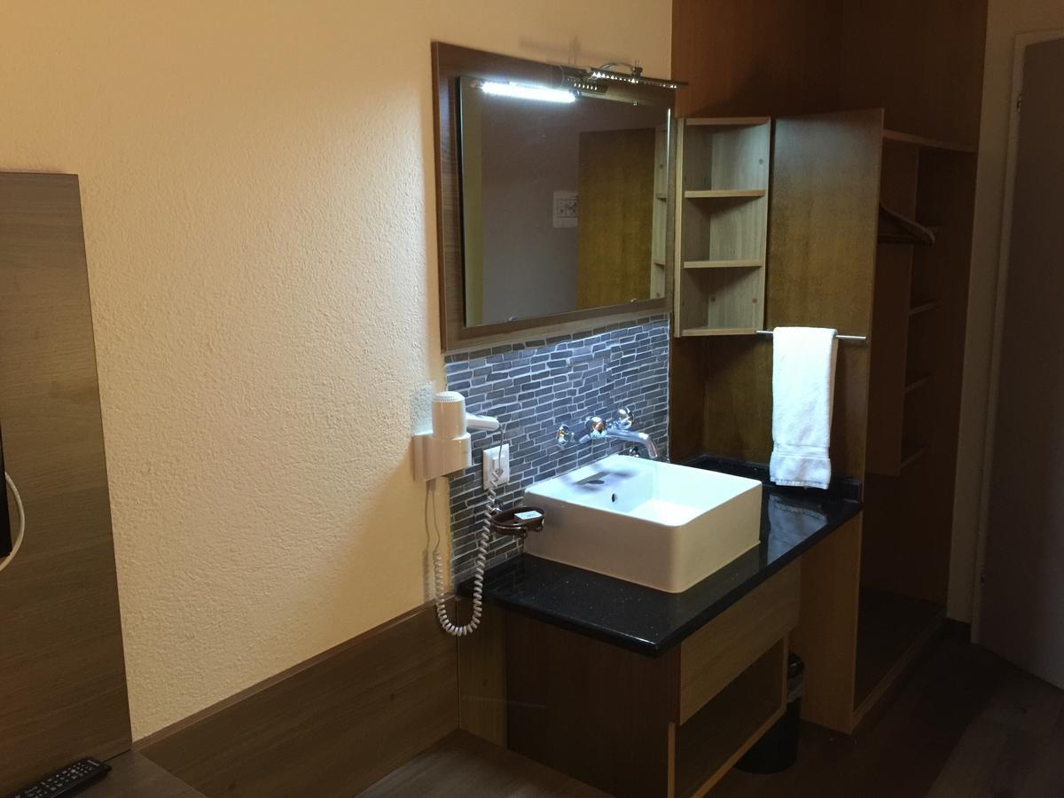 Zys Hotel Wettingen Kültér fotó